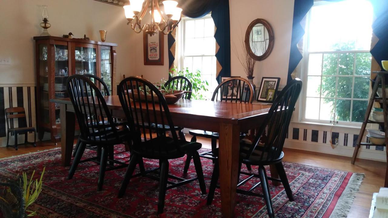 East New Market Marvels On The Creek Bed & Breakfast エクステリア 写真