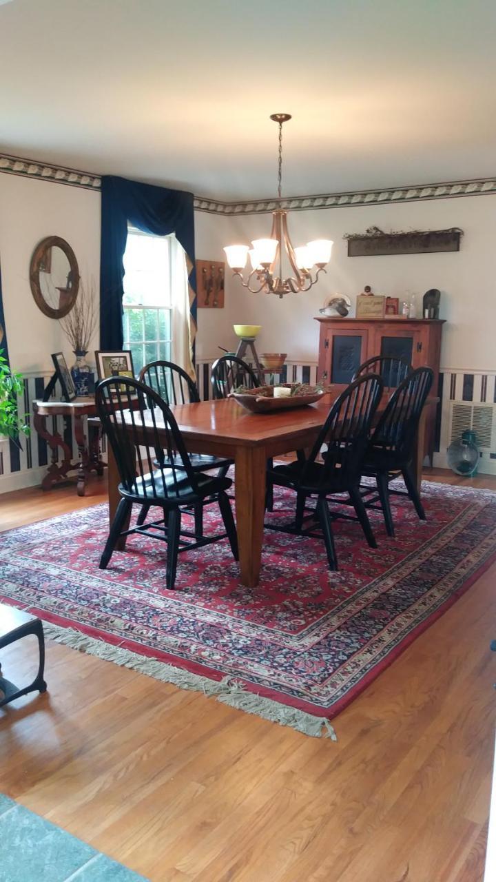 East New Market Marvels On The Creek Bed & Breakfast エクステリア 写真